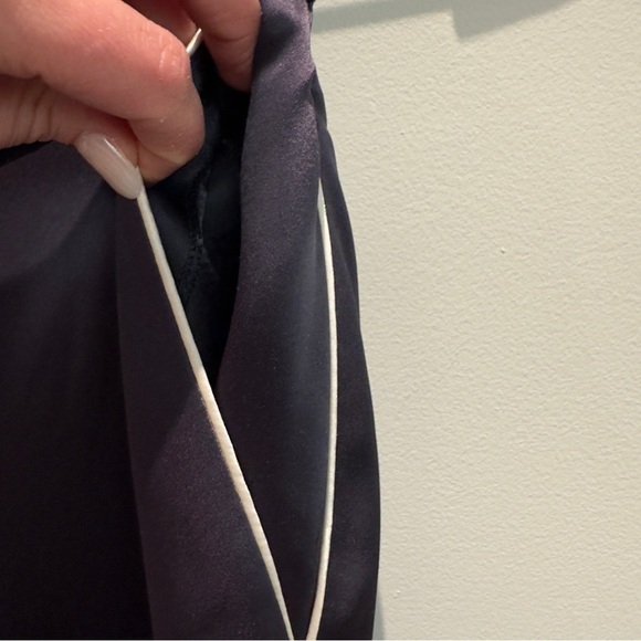 Aritzia Wilfred Clarisse Satin Wide Leg Trouser Pants Size 2 - Picture 6 of 10